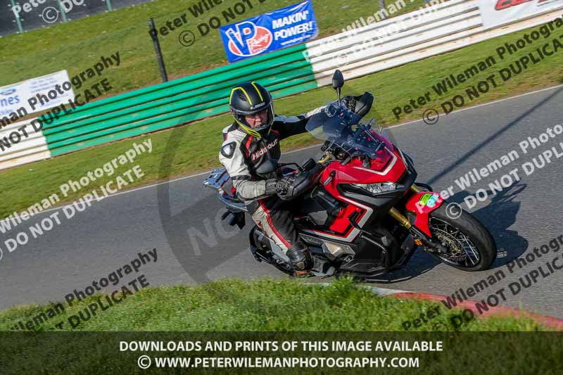 PJM Wedding Photography;enduro digital images;event digital images;eventdigitalimages;mallory park;mallory park photographs;mallory park trackday;mallory park trackday photographs;no limits trackdays;peter wileman photography;racing digital images;trackday digital images;trackday photos